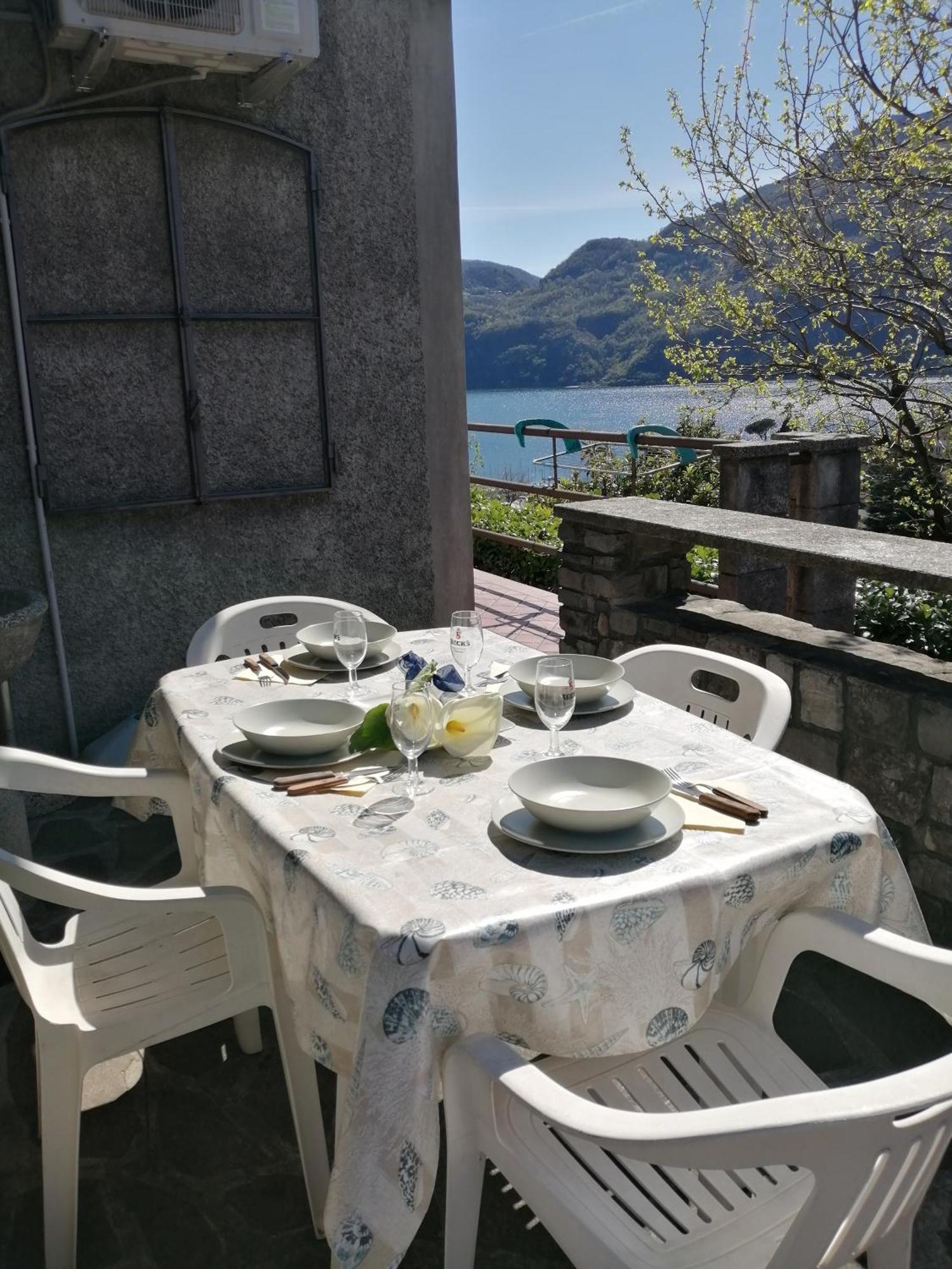 Lake And Guzzi View - Holiday Home Mandello del Lario Exterior photo